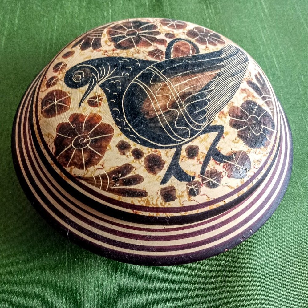 Handmade Reproduction Corinthian 550 BC Round Ceramic Box